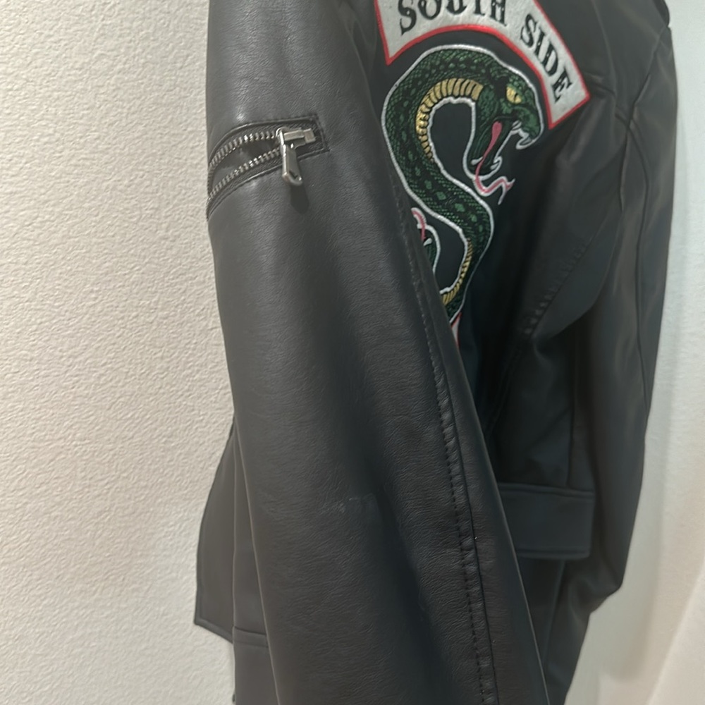 Riverdale jacket - Picture 2 of 6